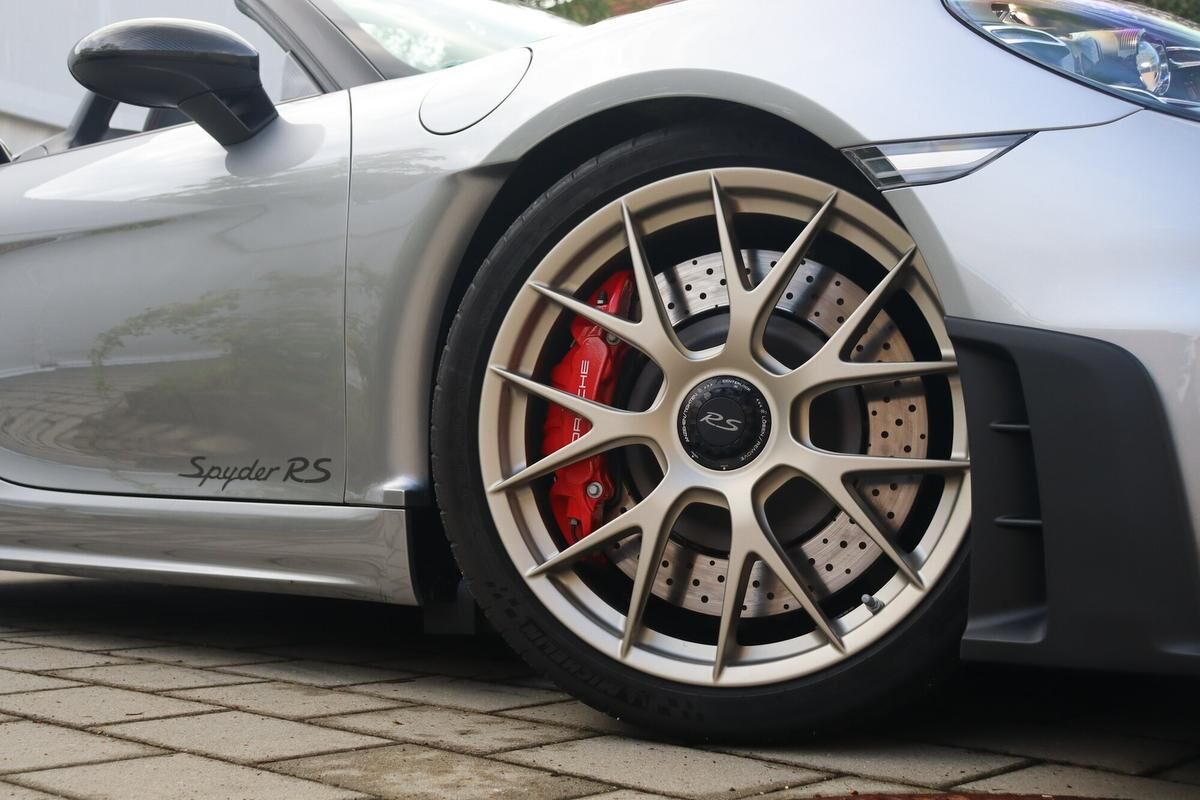b_porsche_s_718_boxster_spyder_rs_brakes